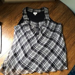 ECI sleeveless blouse